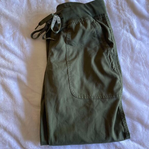 Jenny Yoga Waist Jogger Pant by Med Couture (Scrub pants) - Picture 5 of 5